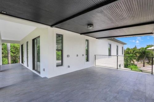 4064 Full Moon Ct, Naples, FL 34112-6204