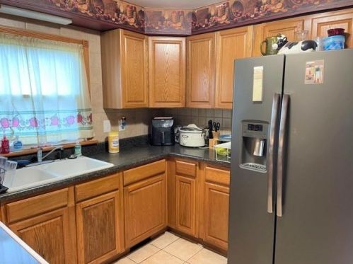 868 Bellefontaine Ave, Marion OH  43302-6151 exterior