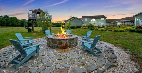 10604 Schaeffer Ln, Nokesville, VA 20181-1722