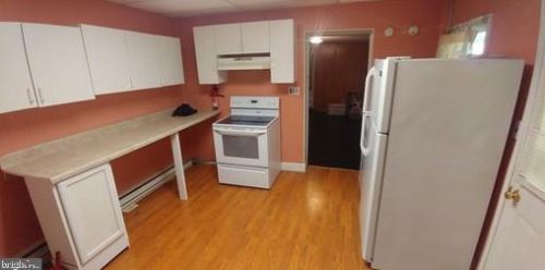 90 Centre St, Port Clinton, PA 19549-7001