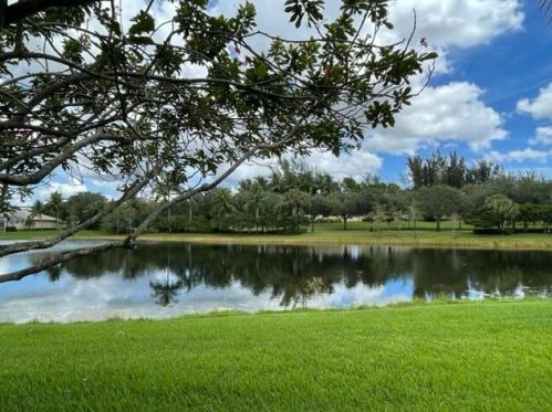 8205 Quito Pl, West Palm Beach, FL 33414-3489