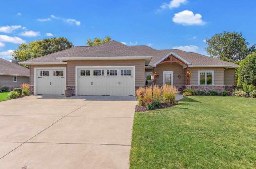 3342 Cottage Hill Dr, Green Bay, WI 54311-6139