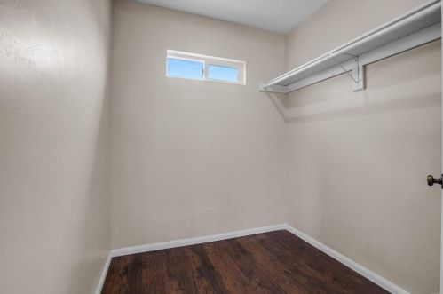 4223 Quapaw Ave, San Diego CA 92117-4525 exterior