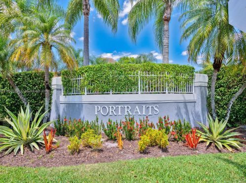 348 107th Ave, Hollywood FL  33026-4068 exterior