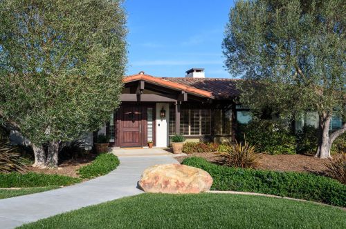 141 Coronada Cir, Santa Barbara, CA 93108-1824