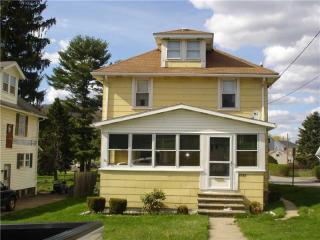 1171 Washington St, Indiana, PA 15701-2668