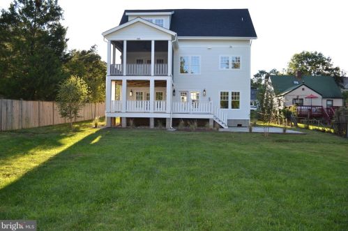 608 Jackson St, Falls Church VA  22046-2828 exterior