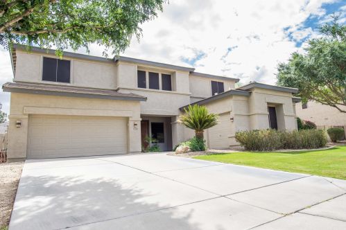 313 Date Palm Dr, Gilbert, AZ 85234-6186