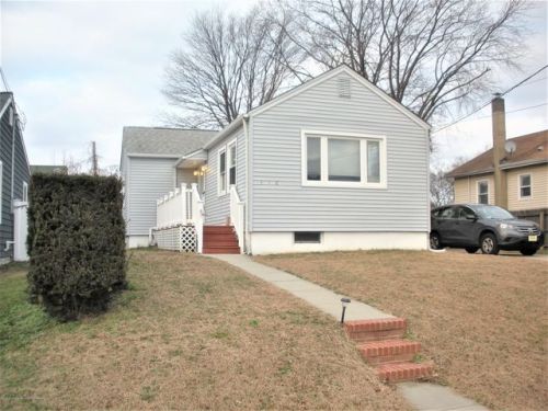 116 5th Ave, Wall Township, NJ 08750-1500