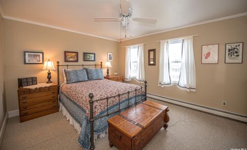 62 Chestnut Cir, Northport NY  11768-2008 exterior