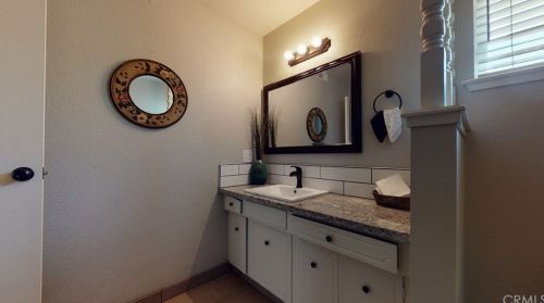 2308 Sunset Ave, Madera CA  93637-2711 exterior