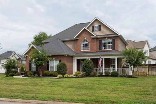 3300 Cliffbranch Ln, Knoxville, TN 37931-2168