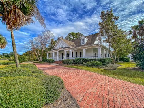 200 Oak Pt Lndg Dr, Mount Pleasant SC  29464-6283 exterior