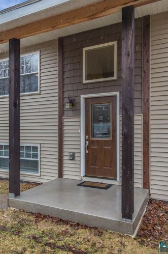 4371 Grouse Ridge Dr, Duluth, MN 55811-1334
