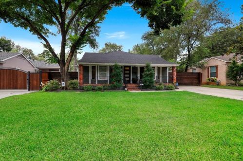3136 Edge Hill Rd, Fort Worth, TX 76116