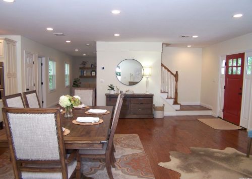 10 Ridgewood St, Elwood NY  11731-1614 exterior