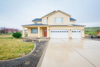 7423 Sandy Ridge Rd, Pasco, WA 99301-5071