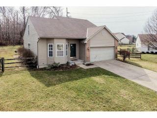 3890 Pebble Creek Ln, Amelia, OH 45102-1128