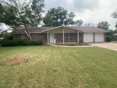 2108 Dawn Dr, Georgetown TX  78628-3308 exterior