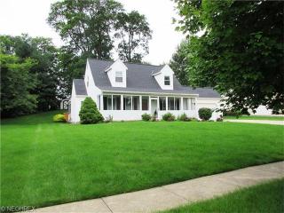 1672 Idlewood Dr, Twinsburg, OH 44087-1238