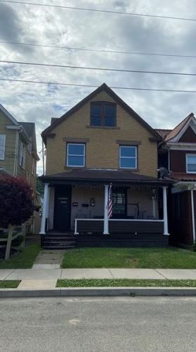 1314 4th St, Ford City, PA 16226-0010