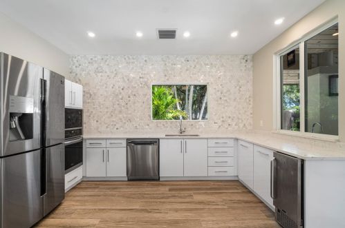 5310 Boca Marina Cir, Boca Raton FL 33487-5221 exterior