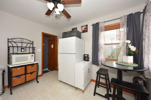 3329 89, Milwaukee WI 53227-4525 exterior