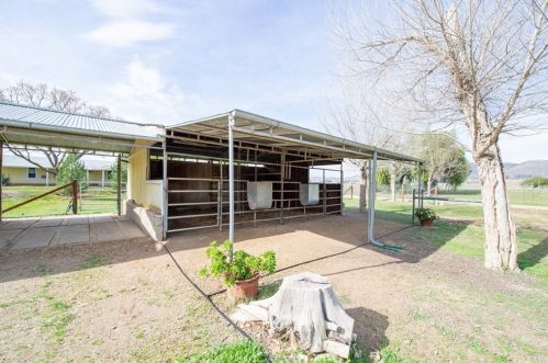 20235 Guffy Ln, Wildomar CA 92595-8798 exterior