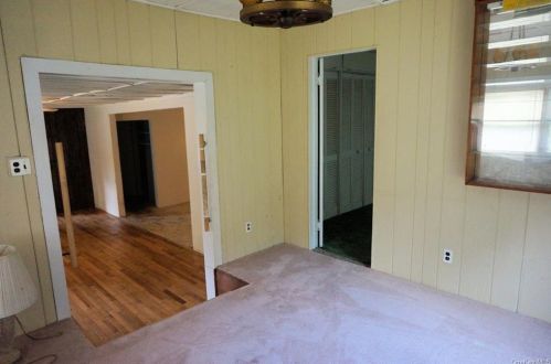 354 Alden Rd, Yorktown Hgts NY  10598-3204 exterior