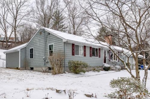 328 High Rd, Kensington, CT 06037-1250