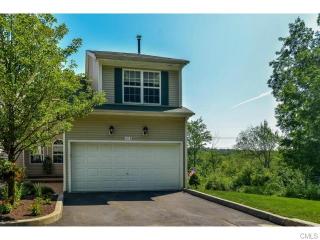 308 Concord Ln, Bethel, CT 06801-1342