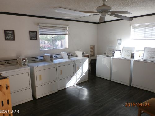 256 Lake Havasu Ave, Lake Havasu City AZ  86403-6501 exterior