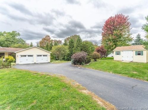 239 Valley View Rd, North Sterling, CT 06377-1522