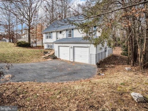 19 Plumosa Dr, Fredericksburg VA  22405-2130 exterior
