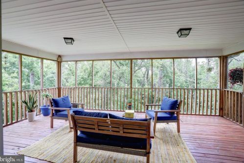 11734 Armistead Filler Ln, Lovettsville VA  20180-1915 exterior