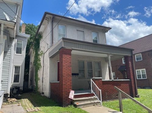 1206 9th Ave, Beaver Falls, PA 15010-4408