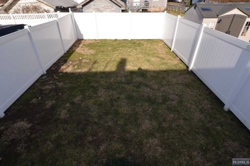 195 Oak St, Teaneck NJ  07666-3848 exterior