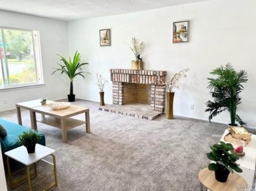 2801 Elmhurst Cir, Fairfield, CA 94533-1333