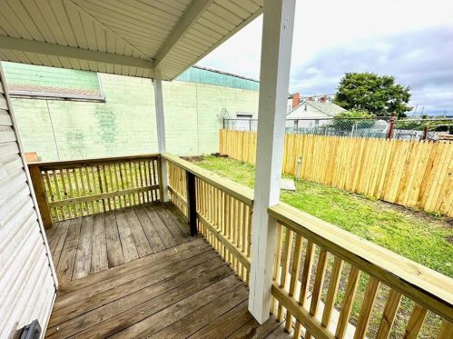 323 Lehigh Ave, Palmerton PA  18071-1809 exterior
