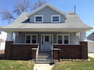 15 Pendennis Pl, Buffalo, NY 14225-2925