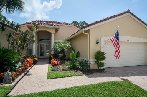 100 Lawton Rd, Fort Pierce, FL 34986-2606