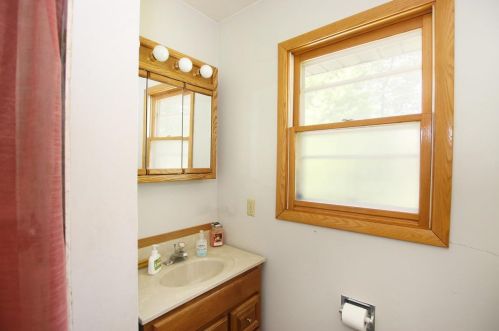 72 Sallie Ave, Fond Du Lac WI  54935-4651 exterior