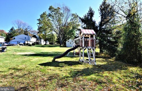1472 Timberline Dr, Pottstown PA  19465-7234 exterior