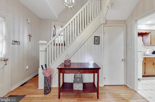 239 High St, Hummelstown PA  17036-2406 exterior