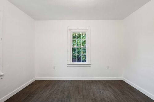 4001 Ctr Ave, Whitaker PA 15120-3417 exterior