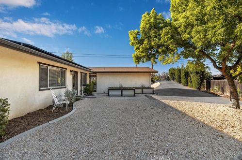 856 Sunset Dr, Redlands CA  92373-6938 exterior