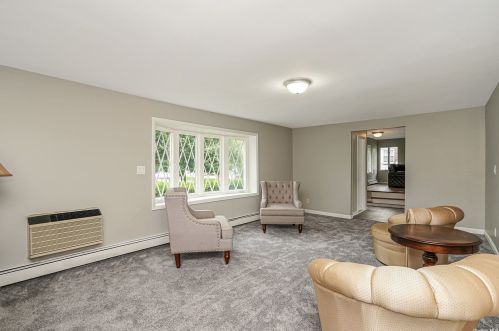 10 Cliftwood Pl, San Remo NY  11754-4011 exterior