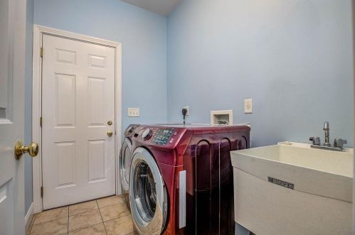 230 Northridge Dr, Miami OH  45056-8867 exterior