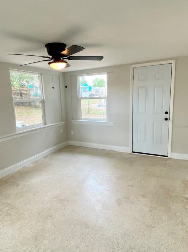 48 Columbus St, Beverly Hills FL  34465-3603 exterior