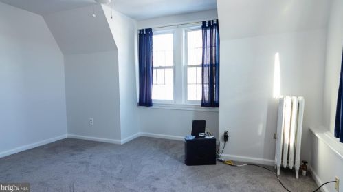 2927 Derry St, Harrisburg PA 17111-1644 exterior